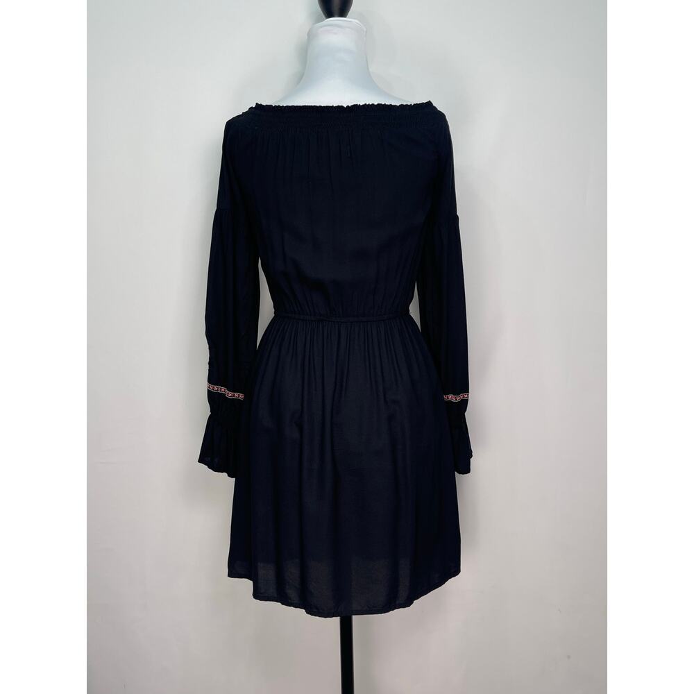 Hollister Size XS Black Floral Embroidered Long‑Sleeve Babydoll Dress - Picture 6 of 13